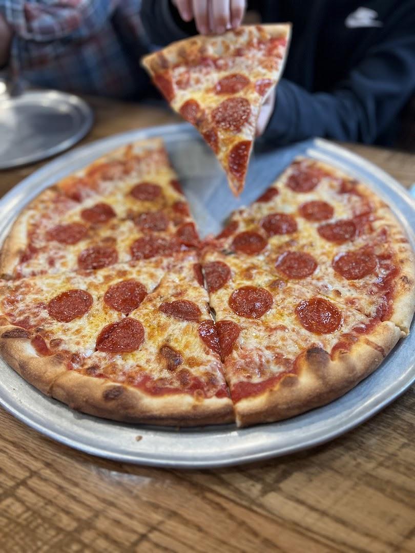 2 Cousins Pizza